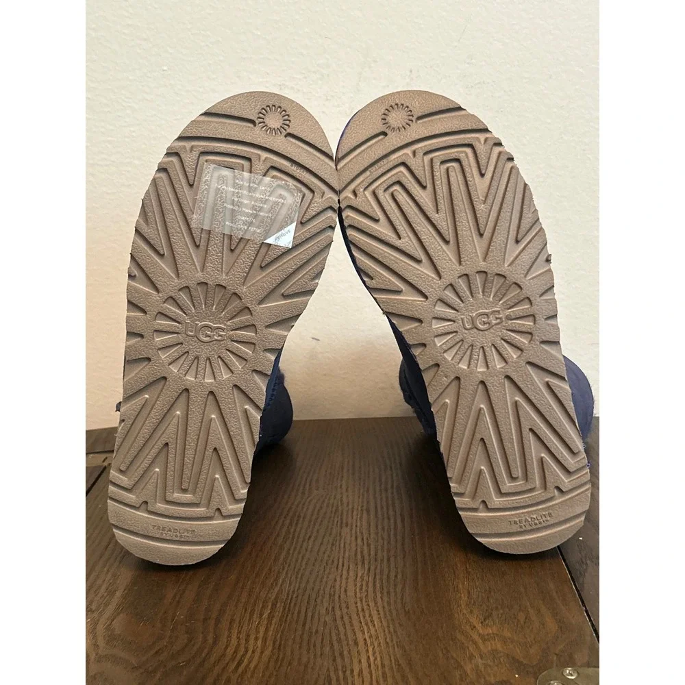 UGG‎ Classic Short Bailey Bow GINGHAM Navy Boots Women's Size 7
